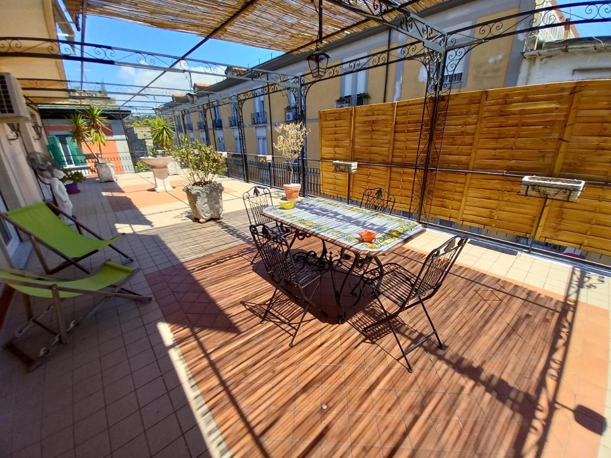 Accasatua Neapolitan Hébergement de vacances Naples